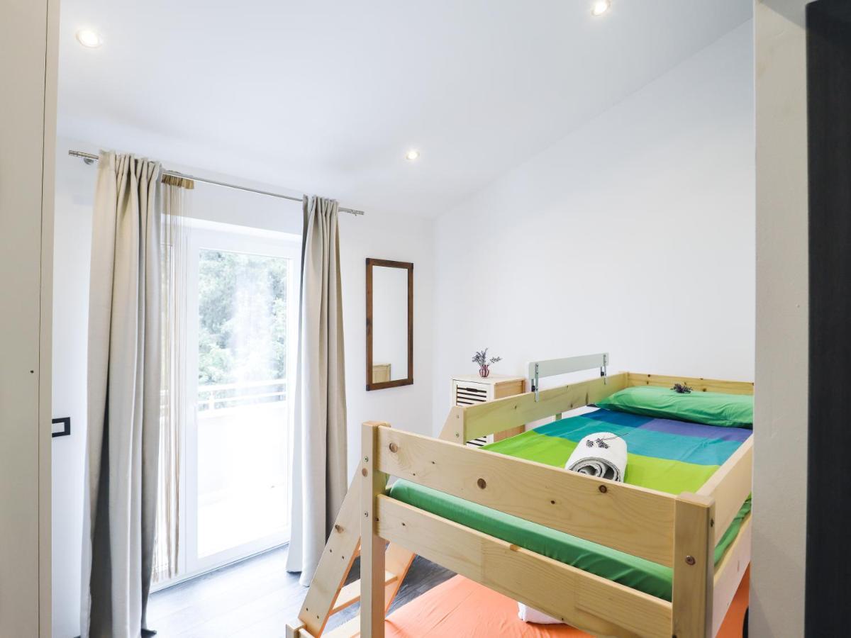 Apartments Villa Sofia Crveni Vrh Eksteriør bilde