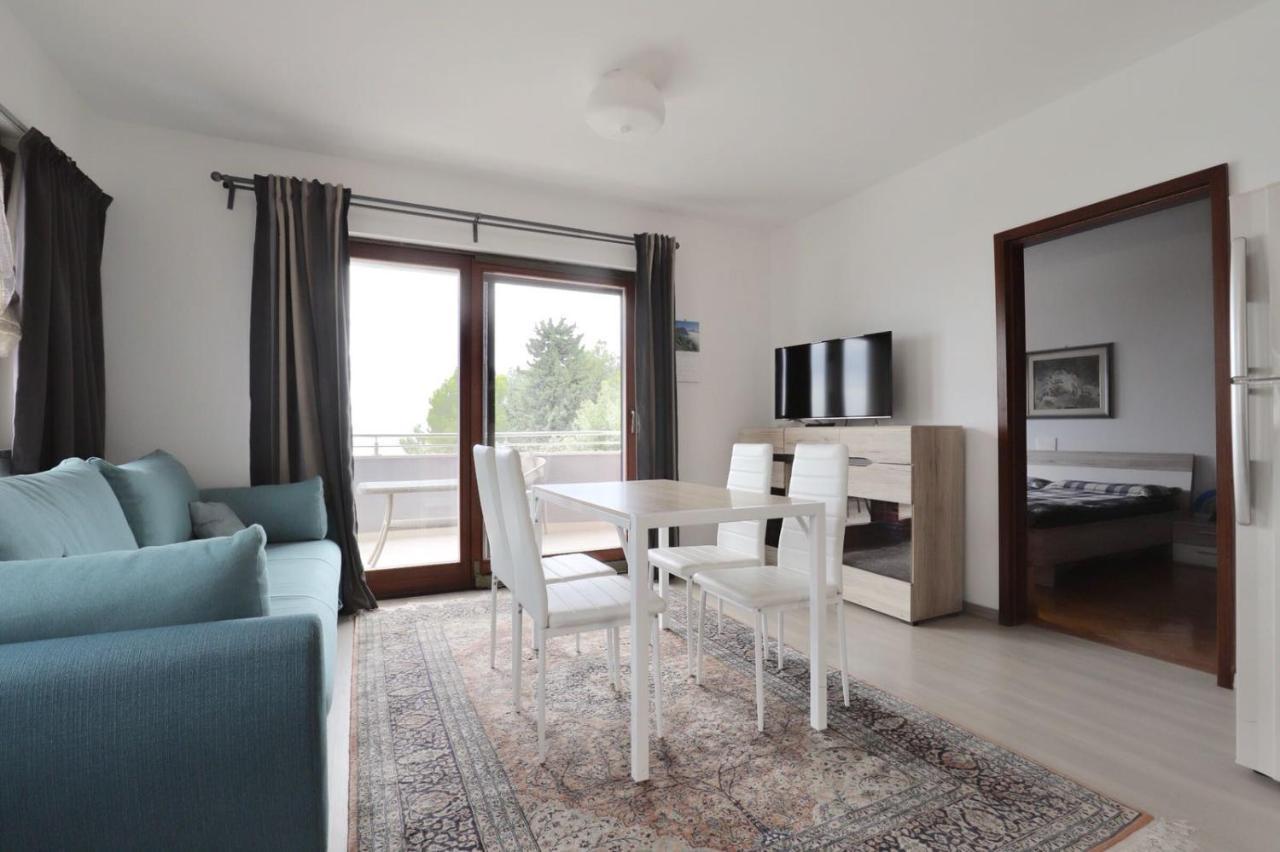 Apartments Villa Sofia Crveni Vrh Eksteriør bilde