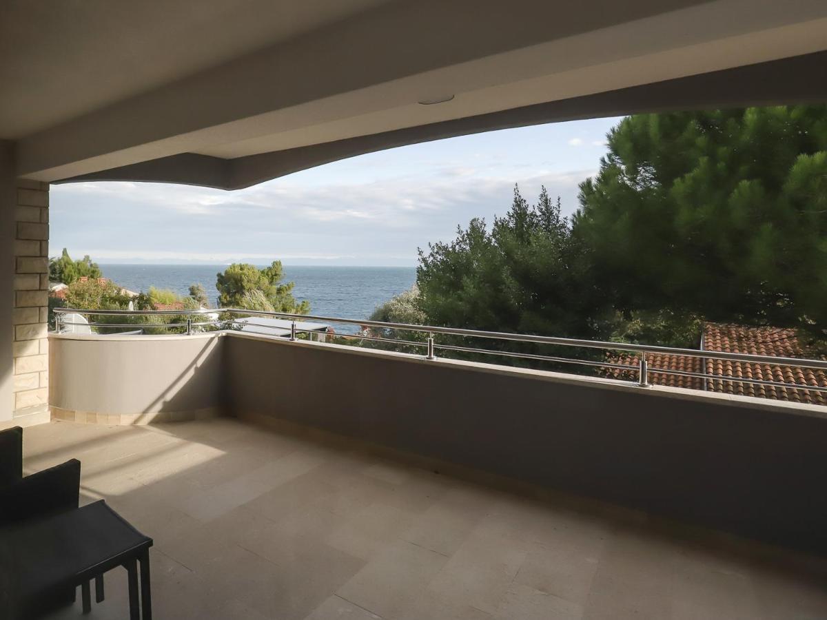 Apartments Villa Sofia Crveni Vrh Eksteriør bilde